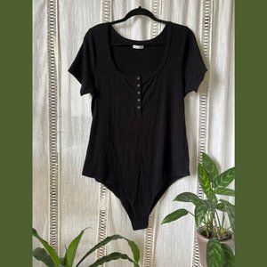 Reformation Ribbed Black Bodysuit with Snaps - Size 2x